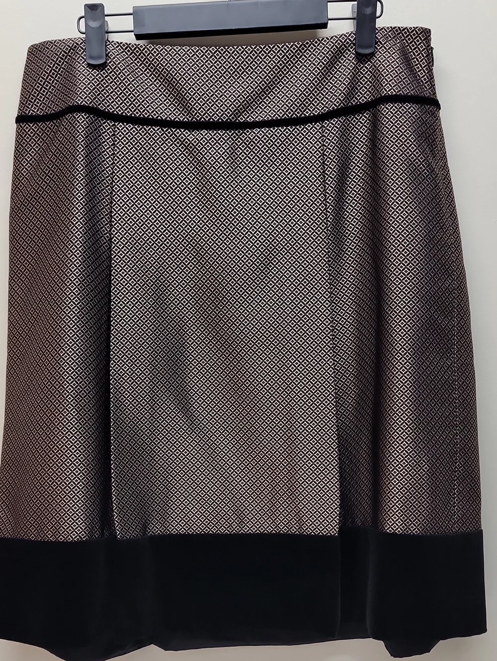Ann Taylor NEW W/TAGS A-Line Textured Gold Black Silk Blend Velvet Trim Skirt